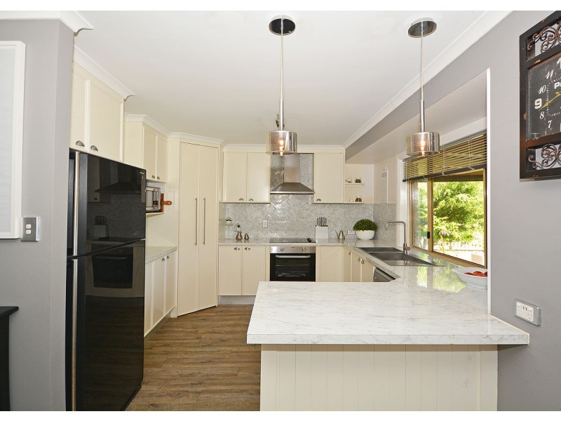 42 Bunker Ave, Urraween QLD 4655