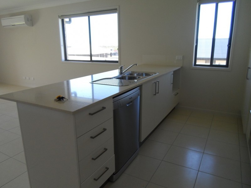 29 Bayridge Heights Drive, Nikenbah QLD 4655