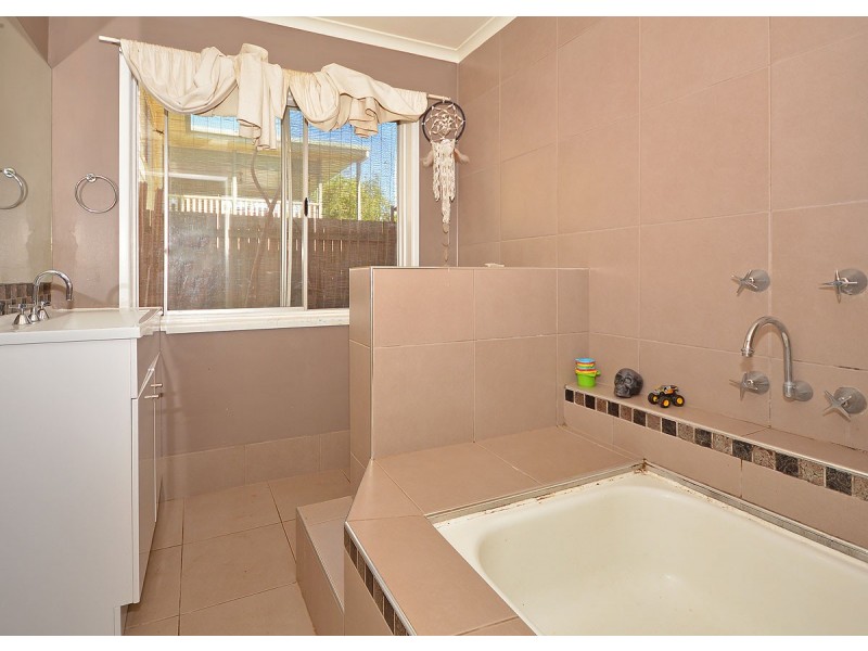 38 Mcliver Street, Pialba QLD 4655