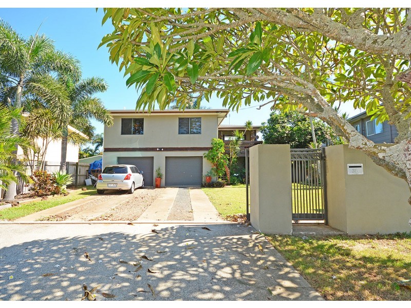 38 Mcliver Street, Pialba QLD 4655