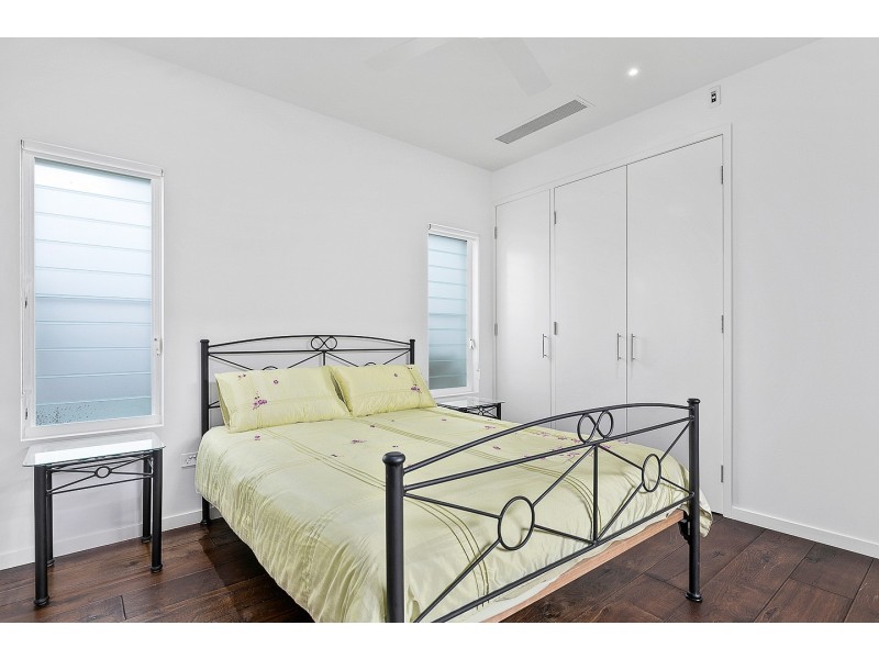 107 Esplanade, Point Vernon QLD 4655
