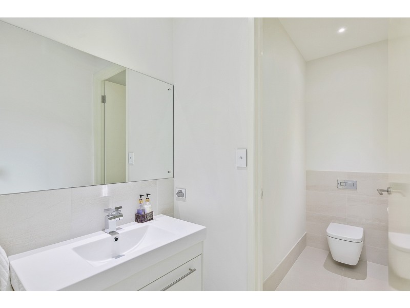 107 Esplanade, Point Vernon QLD 4655