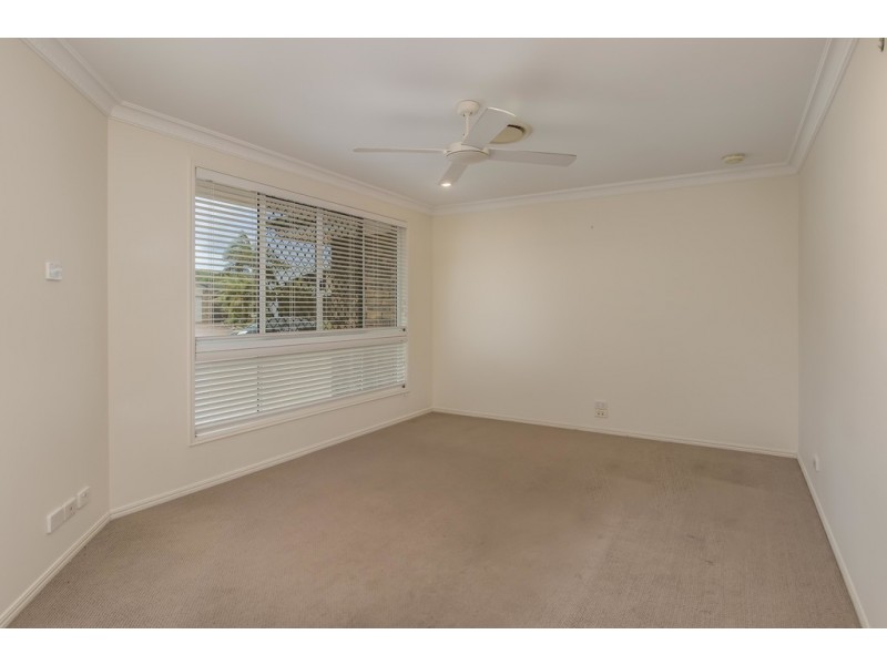 16 Lido Parade, Urangan QLD 4655