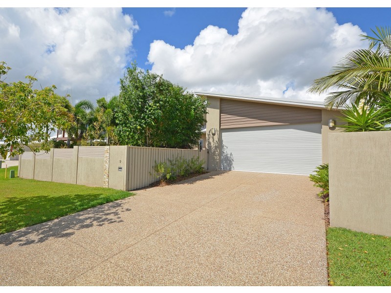 9 Seahaven Circuit, Pialba QLD 4655