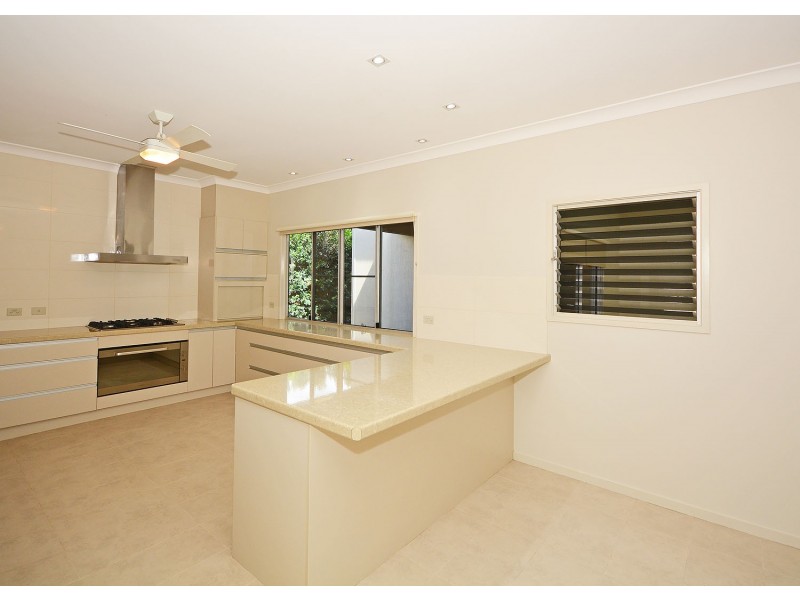 9 Seahaven Circuit, Pialba QLD 4655