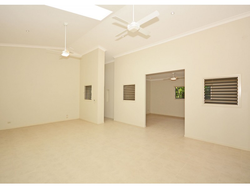 9 Seahaven Circuit, Pialba QLD 4655