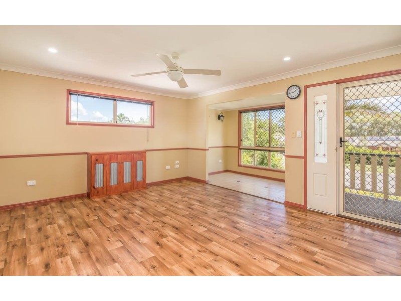 32 Earls Court, Point Vernon QLD 4655