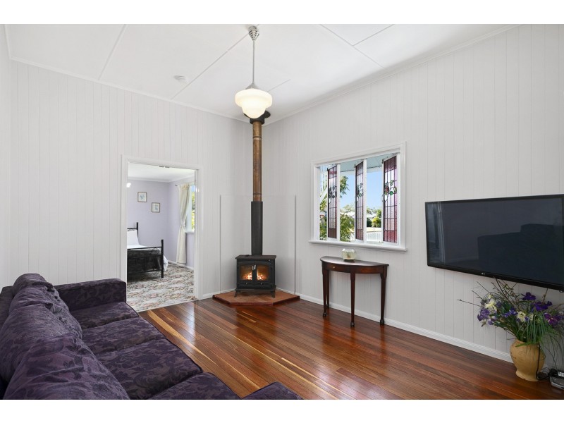 9 Down Street, Scarness QLD 4655