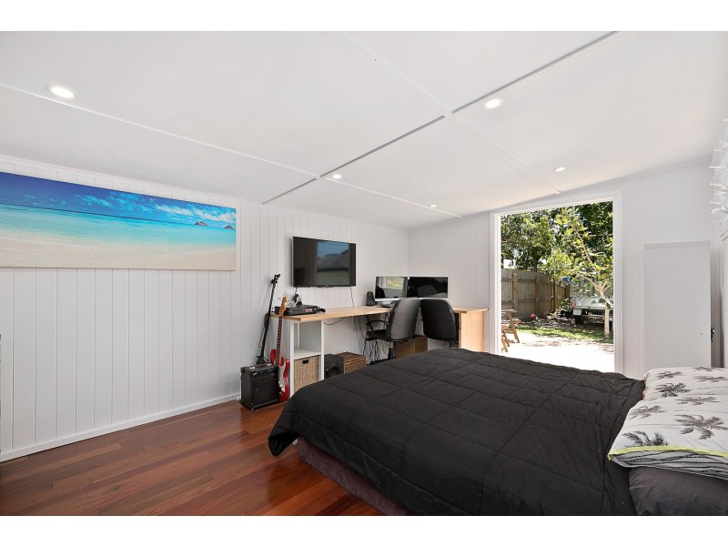9 Down Street, Scarness QLD 4655
