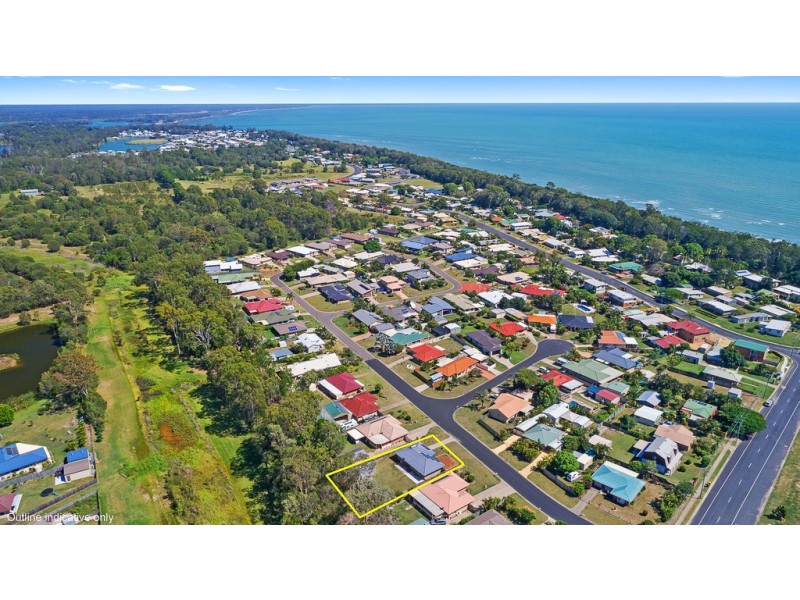 8 Tree View Road, Toogoom QLD 4655