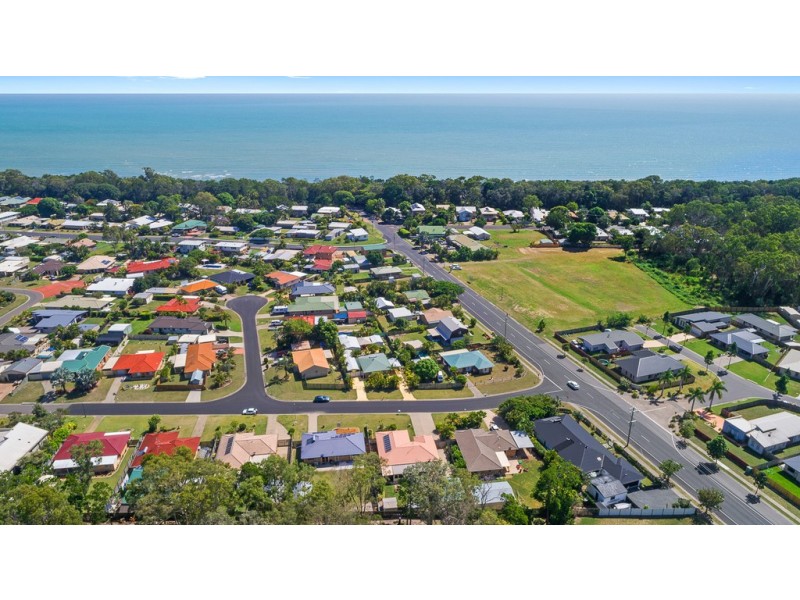 8 Tree View Road, Toogoom QLD 4655