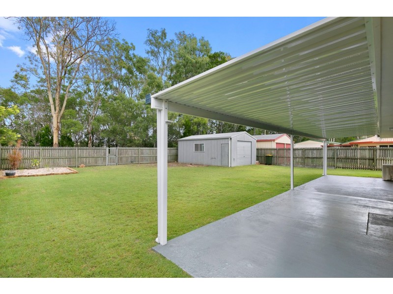 8 Tree View Road, Toogoom QLD 4655
