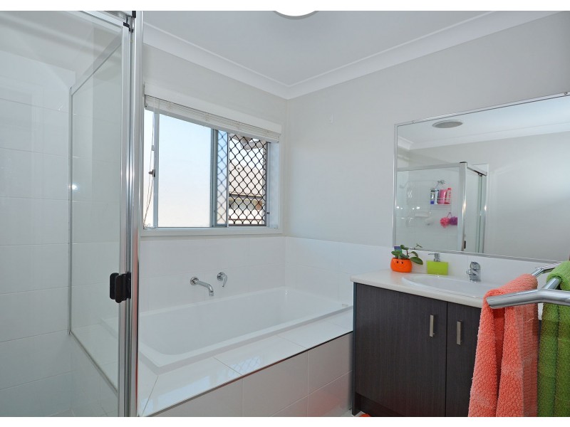 19 Morgan Circuit, Urraween QLD 4655