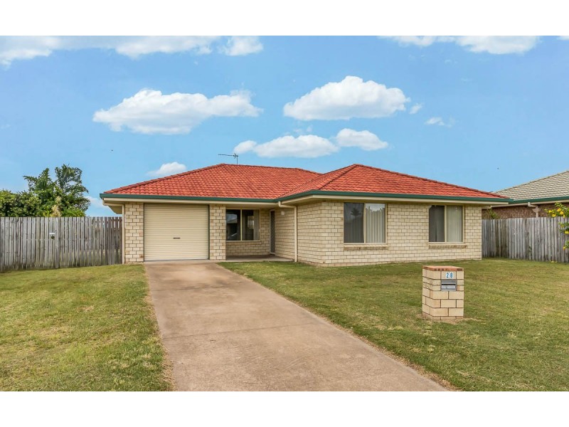 28 Isis Court, Eli Waters QLD 4655