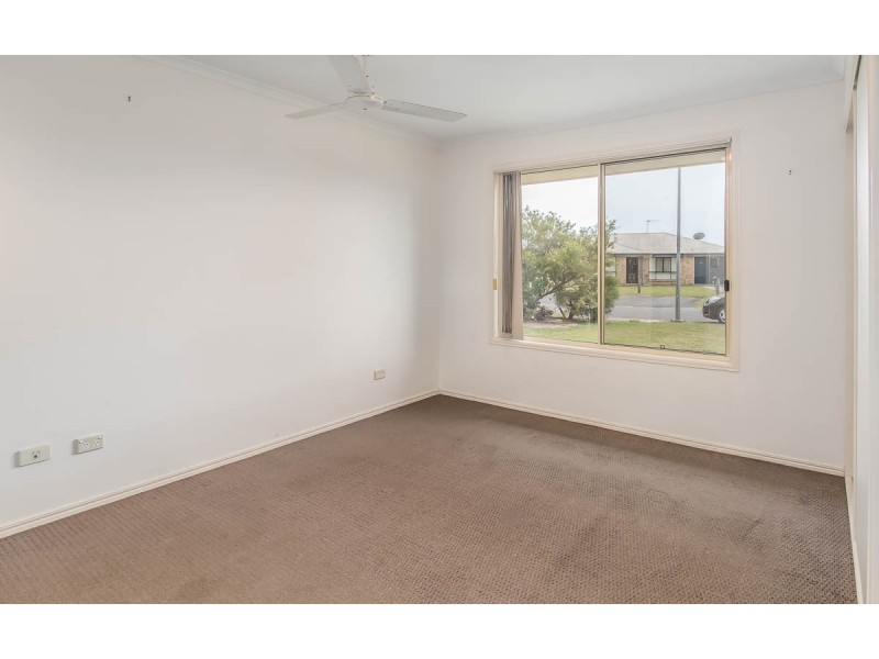 28 Isis Court, Eli Waters QLD 4655
