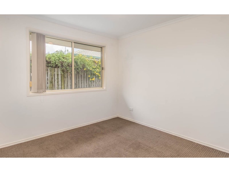 28 Isis Court, Eli Waters QLD 4655