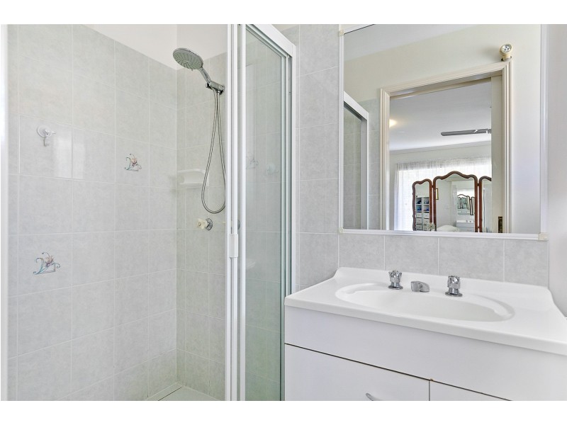 11 Tree View Road, Toogoom QLD 4655