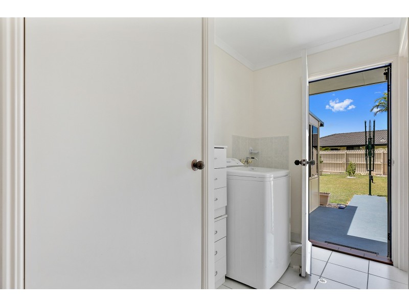 11 Tree View Road, Toogoom QLD 4655