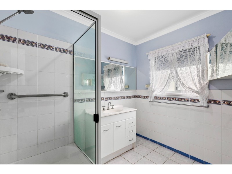 393 Boat Harbour Drive, Scarness QLD 4655