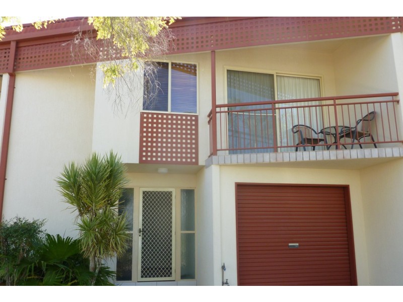 3/457 ESPLANADE, Torquay QLD 4655