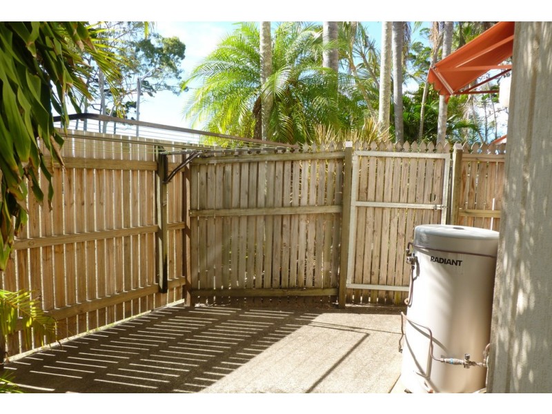 3/457 ESPLANADE, Torquay QLD 4655
