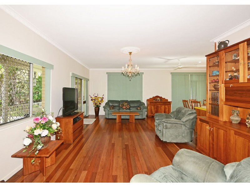 10 Parraweena Court, Point Vernon QLD 4655