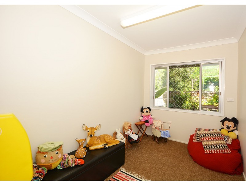 10 Parraweena Court, Point Vernon QLD 4655