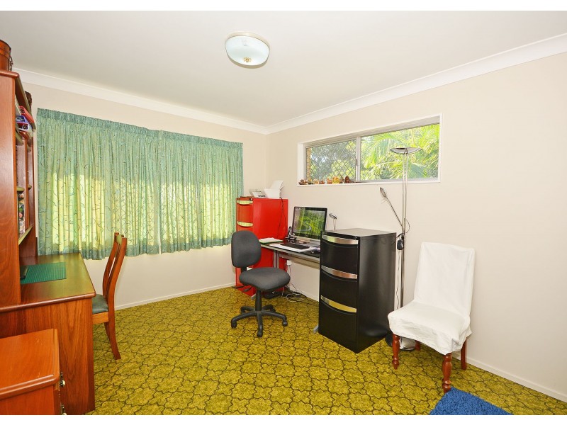 10 Parraweena Court, Point Vernon QLD 4655