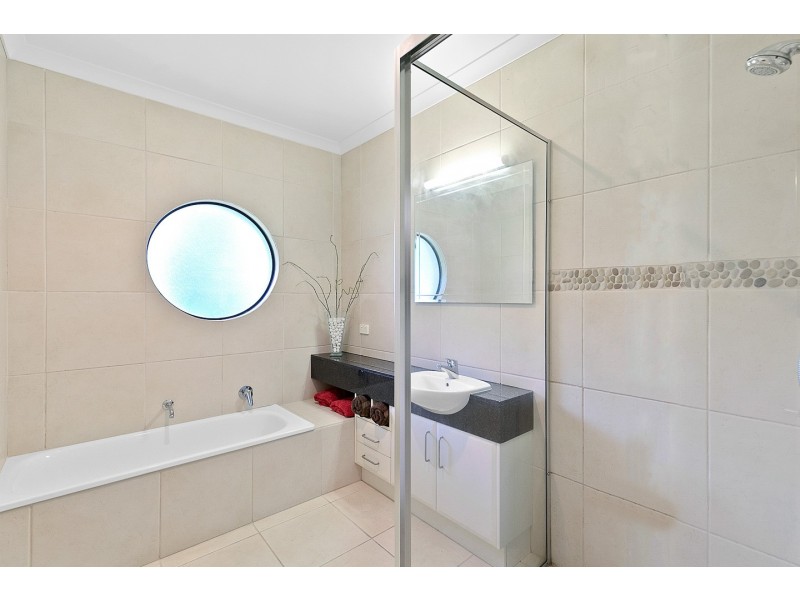 1 Norfolk Court, Kawungan QLD 4655