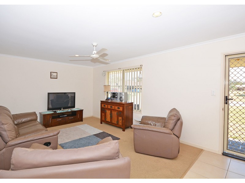 8 Joselyn Drive, Point Vernon QLD 4655