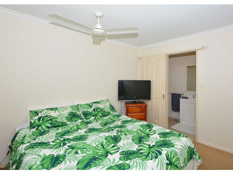 8 Joselyn Drive, Point Vernon QLD 4655