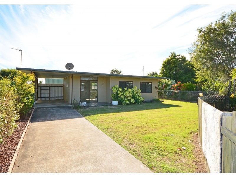 12 Edward Street, Urangan QLD 4655