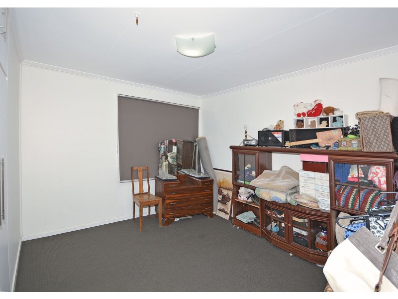 12 Edward Street, Urangan QLD 4655