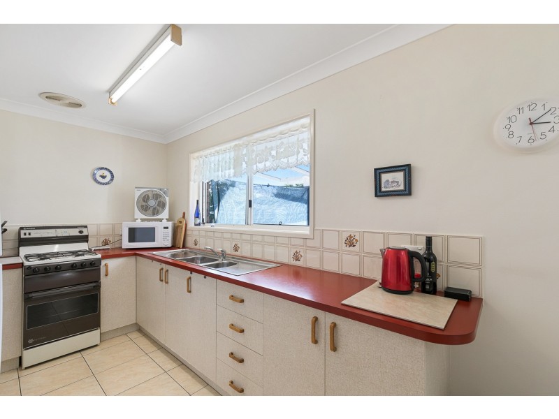 12 Waigani Avenue, Kawungan QLD 4655