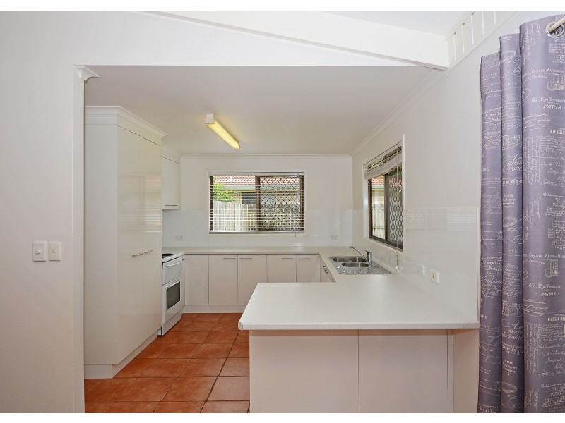 57 Pulgul Street, Urangan QLD 4655