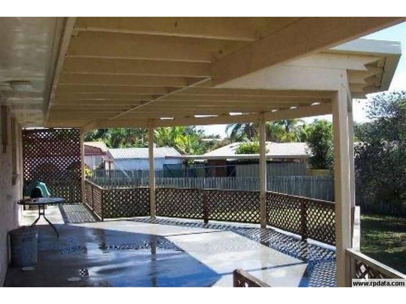 28 Holiday Parade, Scarness QLD 4655