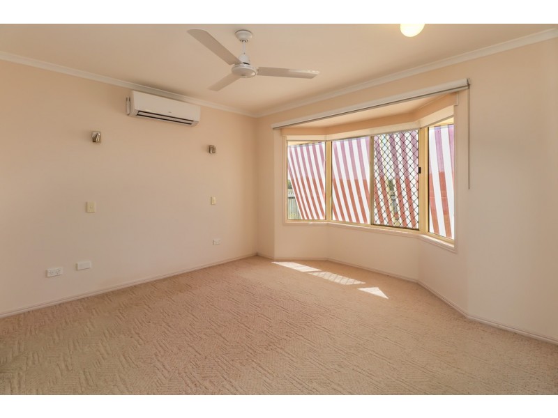 34 Bushlark Avenue, Eli Waters QLD 4655