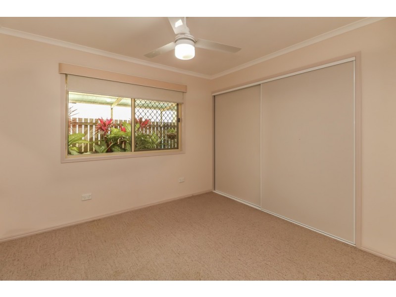 34 Bushlark Avenue, Eli Waters QLD 4655
