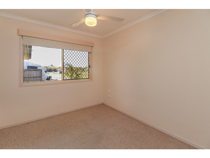 34 Bushlark Avenue, Eli Waters QLD 4655