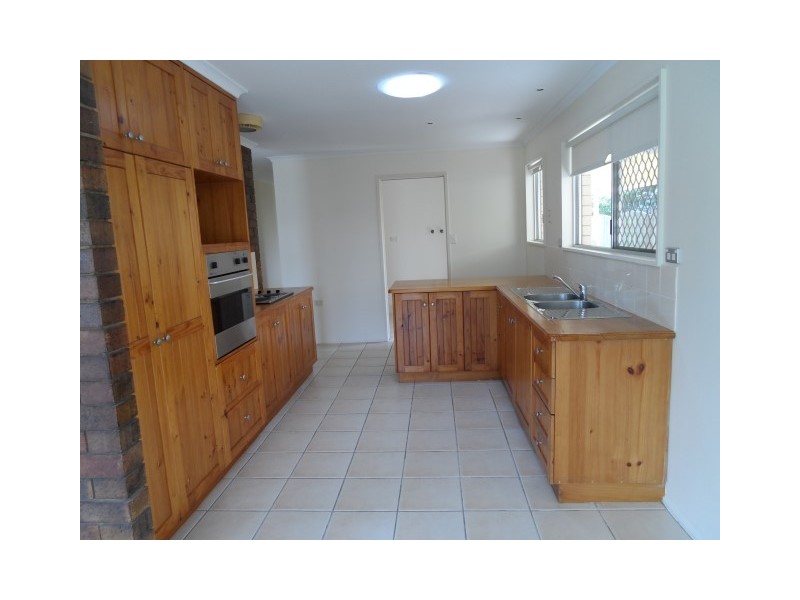 19 Galatea Street, Point Vernon QLD 4655