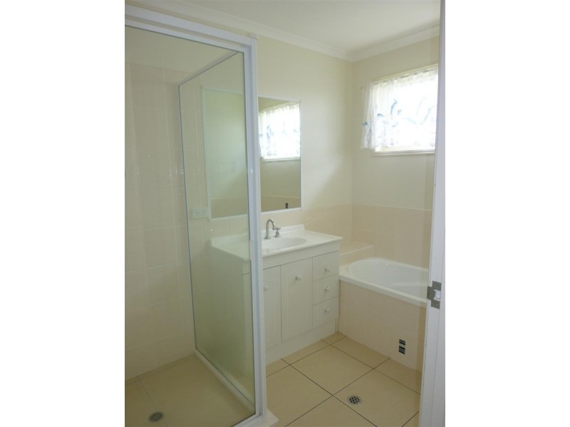 1/40 Wide Bay Drive, Pialba QLD 4655