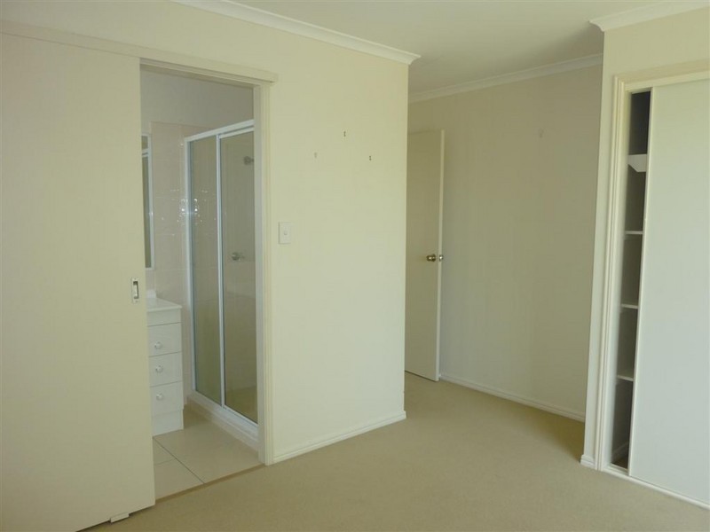 1/40 Wide Bay Drive, Pialba QLD 4655