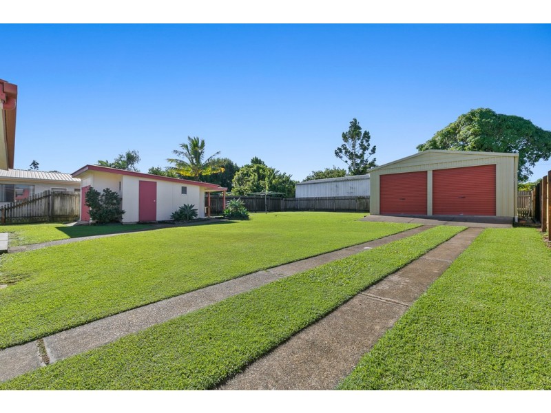 10 Arthur Street, Urangan QLD 4655