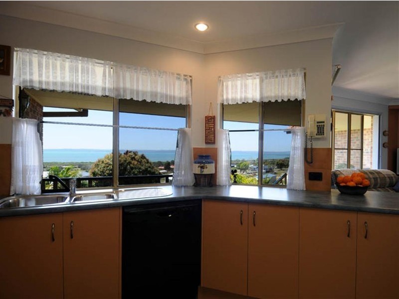 22 Cove Boulevard, River Heads QLD 4655