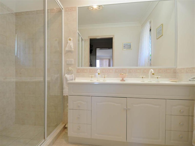 22 Cove Boulevard, River Heads QLD 4655