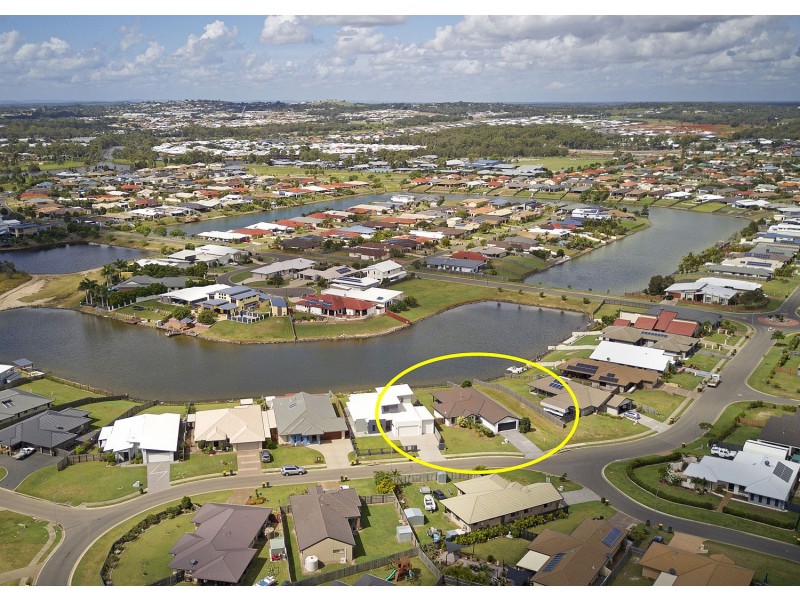 13 Bounty Cct, Eli Waters QLD 4655