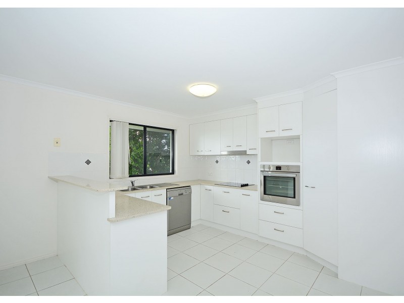 13 Bounty Cct, Eli Waters QLD 4655