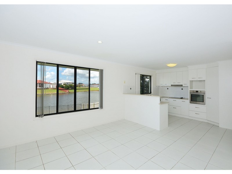 13 Bounty Cct, Eli Waters QLD 4655