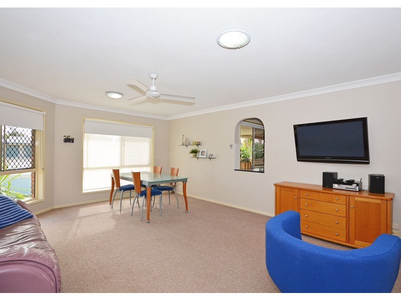 2 Wattlebird Lane, Eli Waters QLD 4655