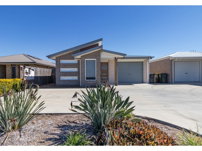 1/101 Nissen St, Urraween QLD 4655